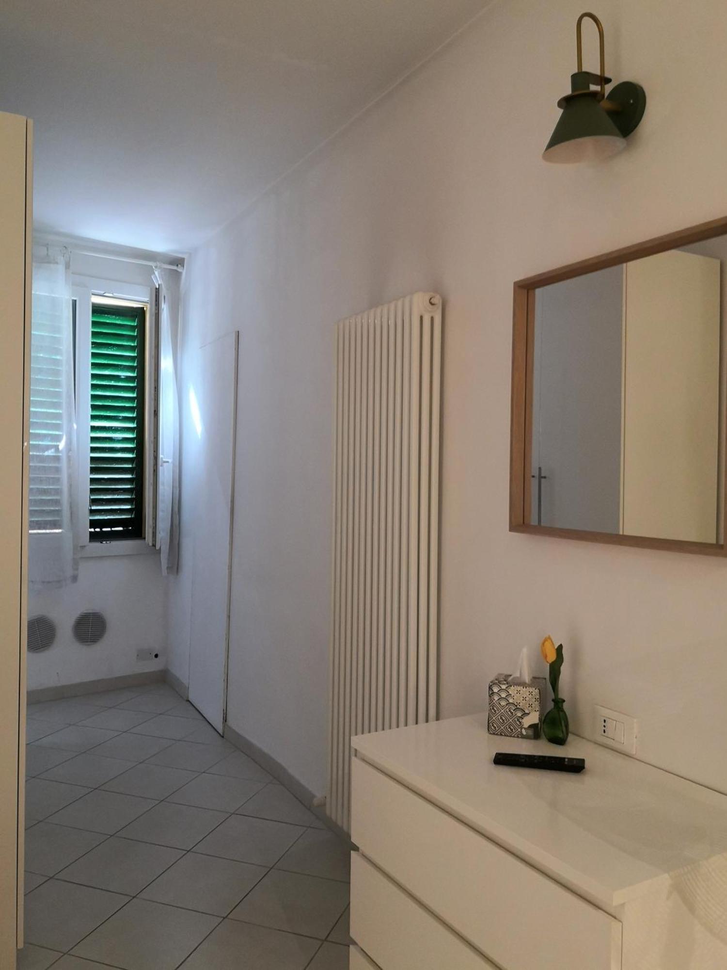 Casa 28 Daire Bolonya Oda fotoğraf